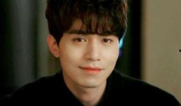 李栋旭妹妹爆料视频,揭秘明星家庭背后的故事