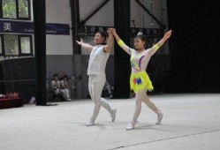 余家杂技被爆料视频,惊险绝伦的背后真相曝光